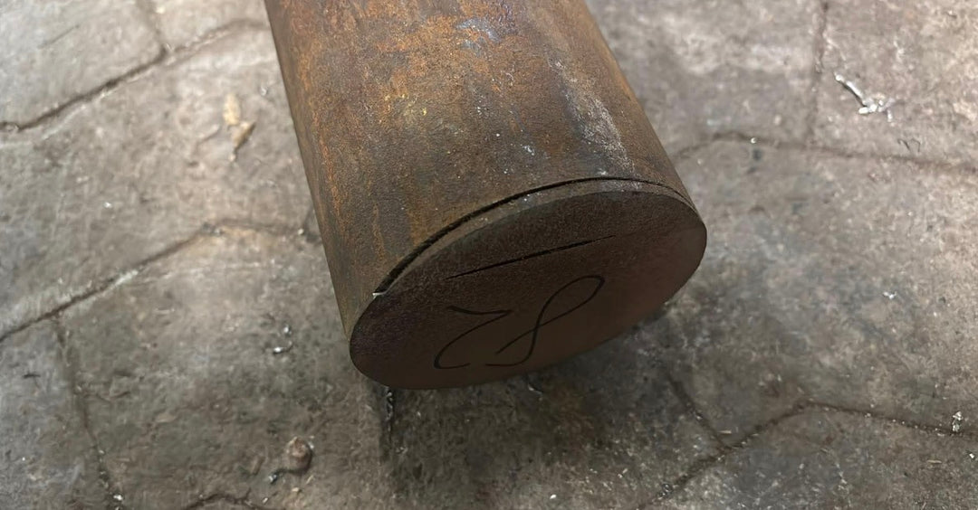Aksel i sort stål, Ø100, L=477mm – Aksler & Rør