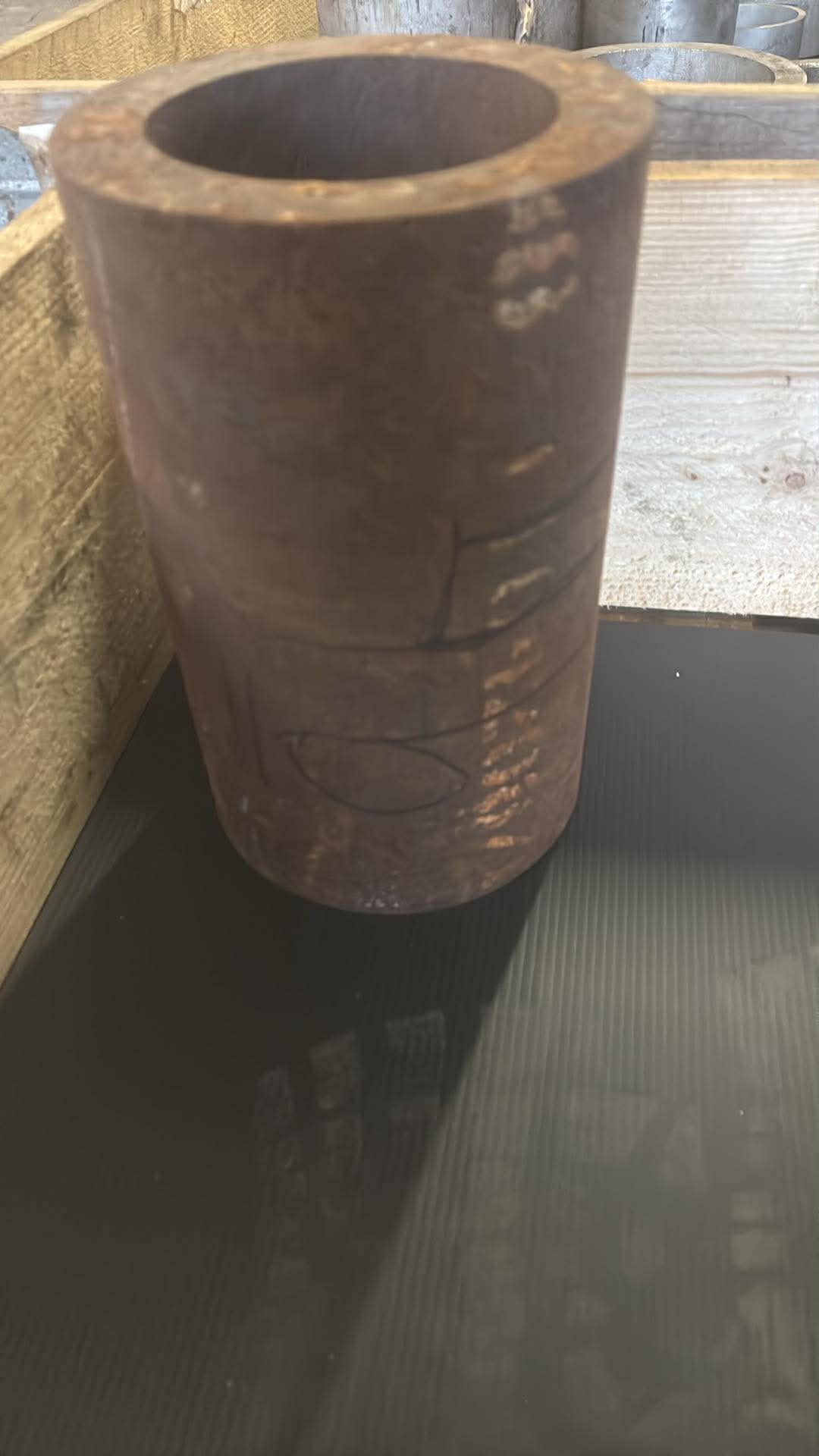 Emne rør i sort stål, Ø152.18, Ø104.35, L=243mm – Aksler & Rør