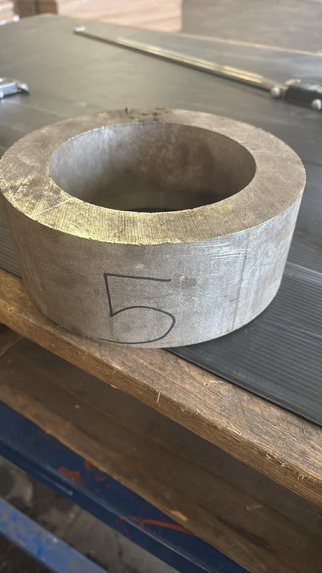 Rør i Rustfrit stål, Ø191.9, Ø130,42, L=75mm – Aksler & Rør
